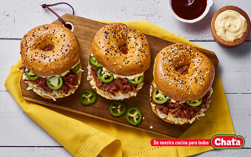 CHATA - Bagel de pulled pork CHATA - Bagel de pulled pork