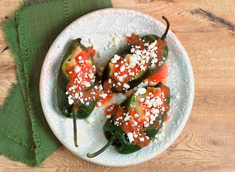 10 antojitos mexicanos y vegetarianos fáciles de preparar CHILES RELLENOS DE TAMAL DE ELOTE CHATA WEB - 10 antojitos mexicanos y vegetarianos fáciles de preparar
